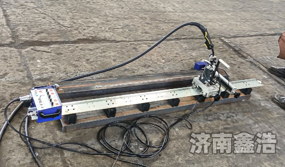自動(dòng)焊接小車(chē)，軟軌直軌多種規格，成型美觀(guān)